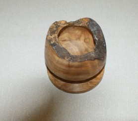 Natural edge pot by Matthew Jevons